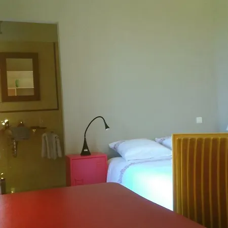 Les Clos Bleus Bed & Breakfast